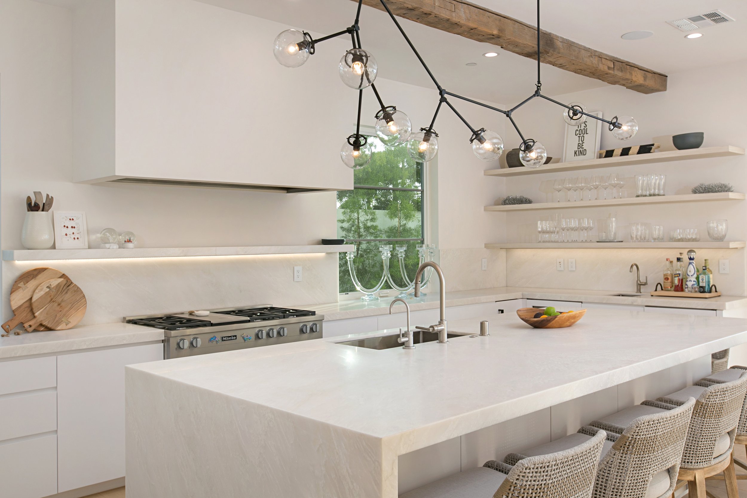 Solana Beach home kitchen